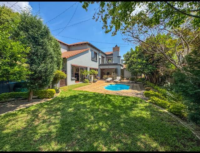 5 BEDROOM HOUSE FOR SALE IN MIDSTREAM ESTATE